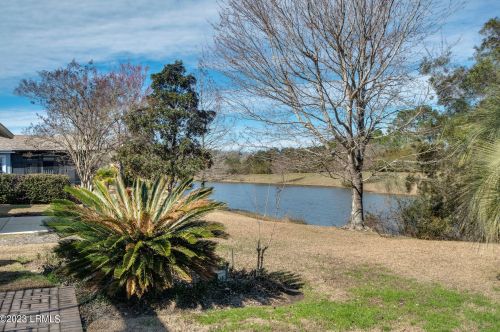 37 Rose Bush Ln, Bluffton SC  29909-6093 exterior