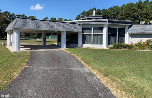464 Cabin Point Dr, Montross VA  22520-4075 exterior