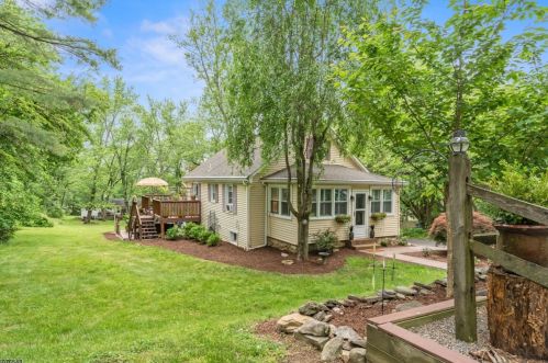 99 Cregar Rd, High Bridge, NJ 08829-1108