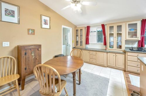 75 Bluejay Dr, Santa Rosa CA  95409-4168 exterior