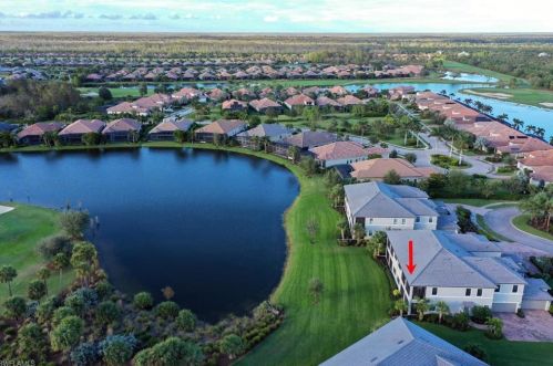 12065 Covent Garden Ct, Naples, FL 34120-4713