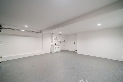 3811 Karen Lynn Dr, Glendale CA  91206-1219 exterior