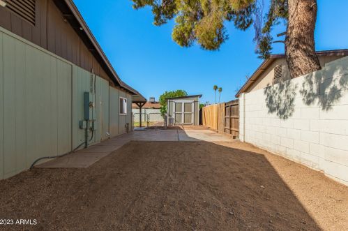 4428 Turquoise Ave, Glendale AZ 85302-1149 exterior