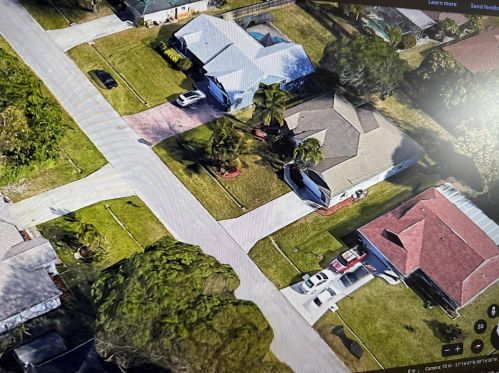 2412 Alfonso Ave, Fort Pierce, FL 34952-6701