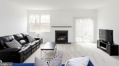 313 William Taft Ave, Downingtown PA  19335-3097 exterior