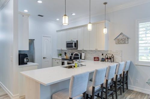 603 104th Ave, Naples FL  34108-3228 exterior