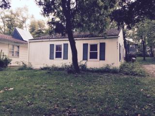 8345 Ottawa St, De Soto, KS 66018-8309