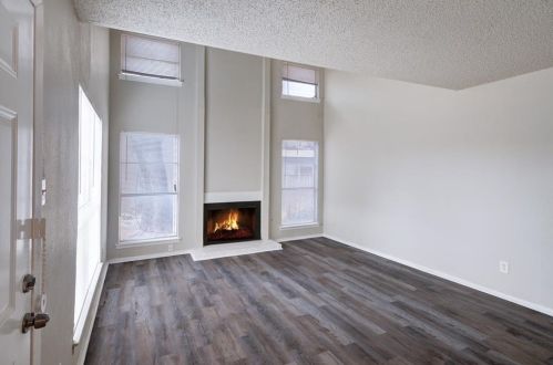 5518 Boca Raton Blvd, Fort Worth, TX 76112-1965