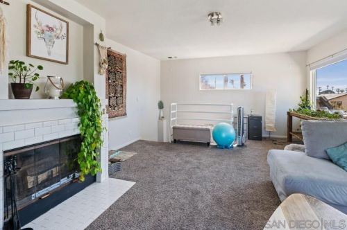 4644 Brighton Ave, San Diego, CA 92107-2220