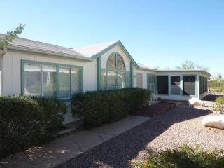 2040 Flying Q Ln, Tucson, AZ 85713-6725