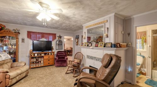 10272 Frd Rd, Cambridge OH  43725-9521 exterior