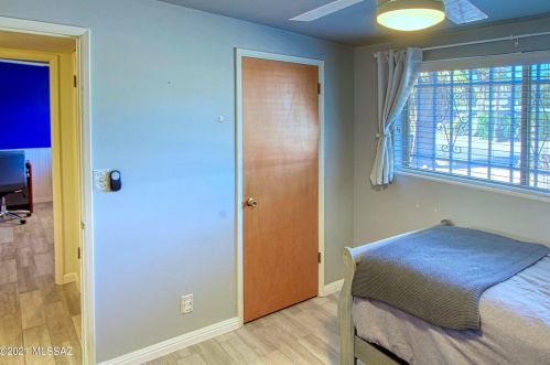 2261 Rainbow Vis Dr, Tucson AZ 85712-2914 exterior