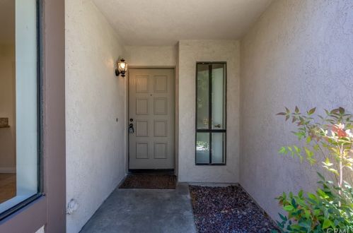 2673 Monterey Pl, Fullerton CA  92833-2087 exterior