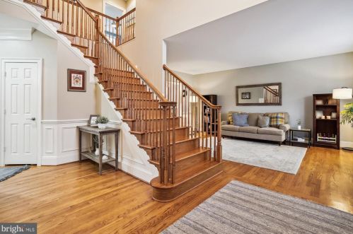 14447 Broadwinged Dr, Gainesville, VA 20155-5933