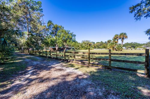 3530 Sunset Ave, Mims, FL 32754-6661