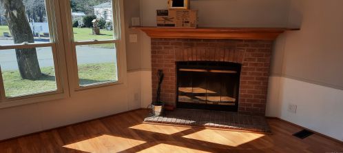 21 James Dr, North Windham, CT 06256-1064