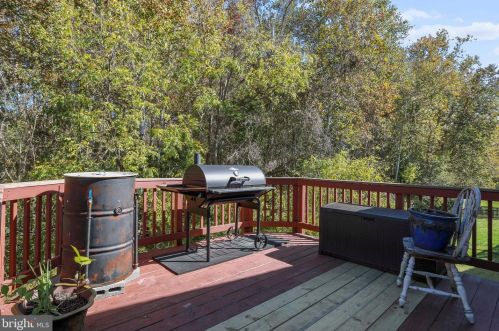 436 Spyglass Hill Dr, Charles Town WV  25414-4053 exterior