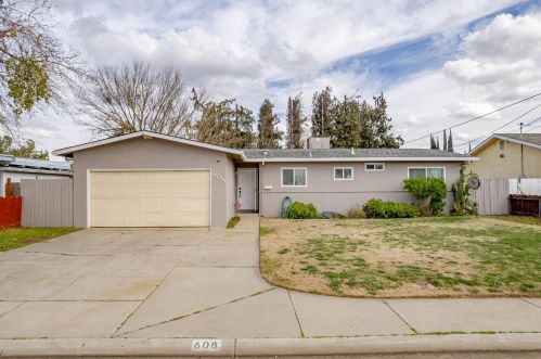 608 Trask Ln, Modesto CA  95354-1950 exterior