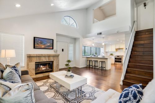 2851 Buena Crest Ct, San Jose CA  95121-2956 exterior