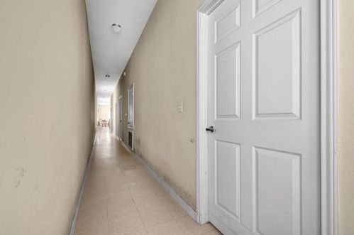 4210 Church St, Galveston TX  77550-1118 exterior