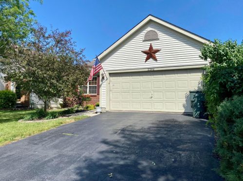 2292 Brookbank Dr, Darbydale, OH 43123-4743