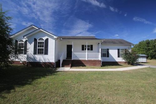 2217 Eugene Reed Rd, Woodbury, TN 37190-6726