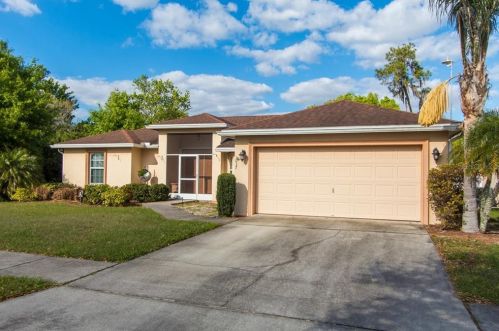 1037 Normandy Heights Cir, Winter Haven, FL 33880-5358