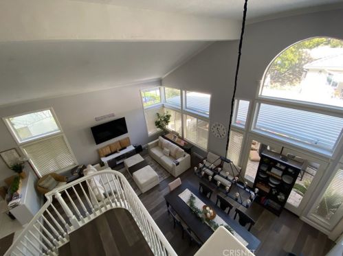 23037 Weymouth Pl, Santa Clarita CA  91354-2040 exterior