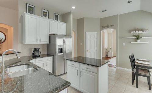 2605 Cross Haven Dr, Lewisville TX  75028-2484 exterior