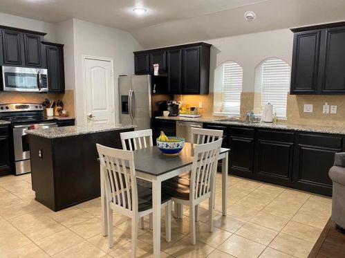 9017 Cape Cod Blvd, Aubrey TX  76227-1736 exterior