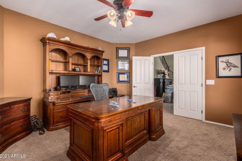 1958 Sunnyvale Ave, Gilbert AZ  85295-9089 exterior