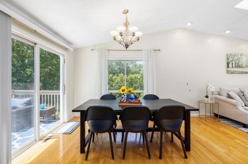 86 Hilltop Dr, Providence RI  02919-3013 exterior