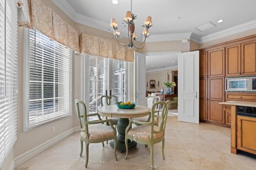 314 Chilean Ave, Palm Beach FL  33480-4697 exterior