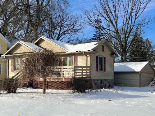 1123 Lincoln St, Green Bay, WI 54303-3629