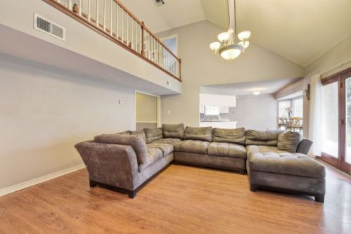 215 Cottonwood Ln, Mandeville, LA 70471-2552