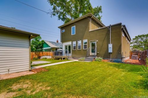 2111 Franklin St, Denver CO 80205-3905 exterior