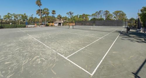 782 Eagle Creek Dr, Naples FL  34113-8006 exterior
