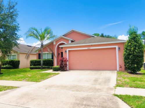 2023 Royal Ridge Dr, Davenport, FL 33896-3096