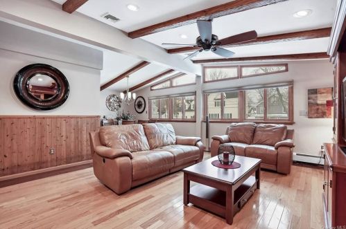 190 1st St, Buchanan, NY 10511-1104