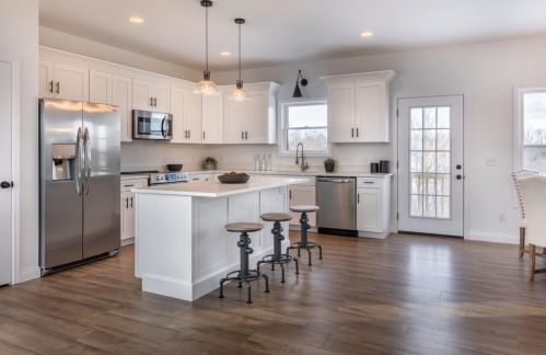 24 Gardenia Dr, Miami, OH 45056-2580