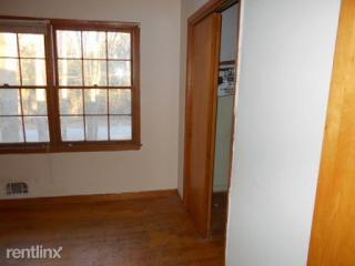 409 Maplecliff Dr, Stone Mountain GA  30088-1002 exterior