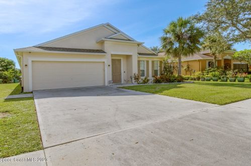 881 Benton Dr, Melbourne, FL 32901-8690