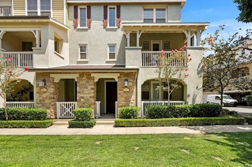 657 Kroeger St, Anaheim, CA 92805-4763