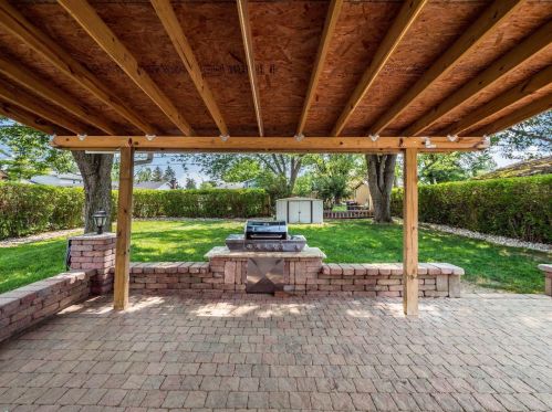 2673 Brunswick Dr, Darbydale OH  43123-2121 exterior