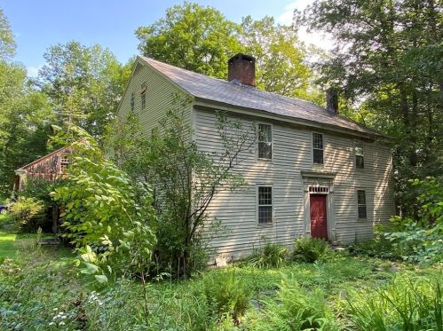 39 Newhall Rd, Conway, MA 01341-9709