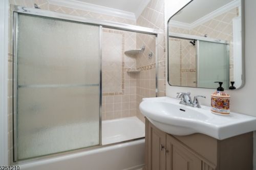 49 Myrtle St, Cranford NJ  07016-3456 exterior