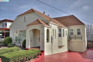 645 Adams St, Berkeley CA  94706-1107 exterior