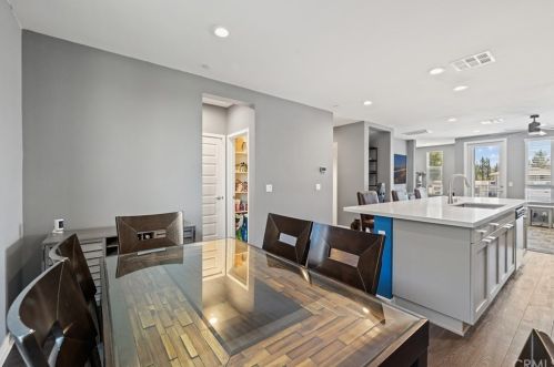 2812 Glassell St, Orange CA  92865-1002 exterior