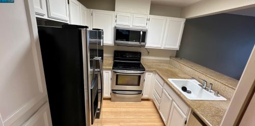 102 Compton Cir, San Ramon, CA 94583-1649