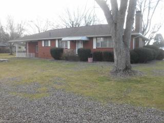 4514 Victor St, Canton, OH 44718-2862